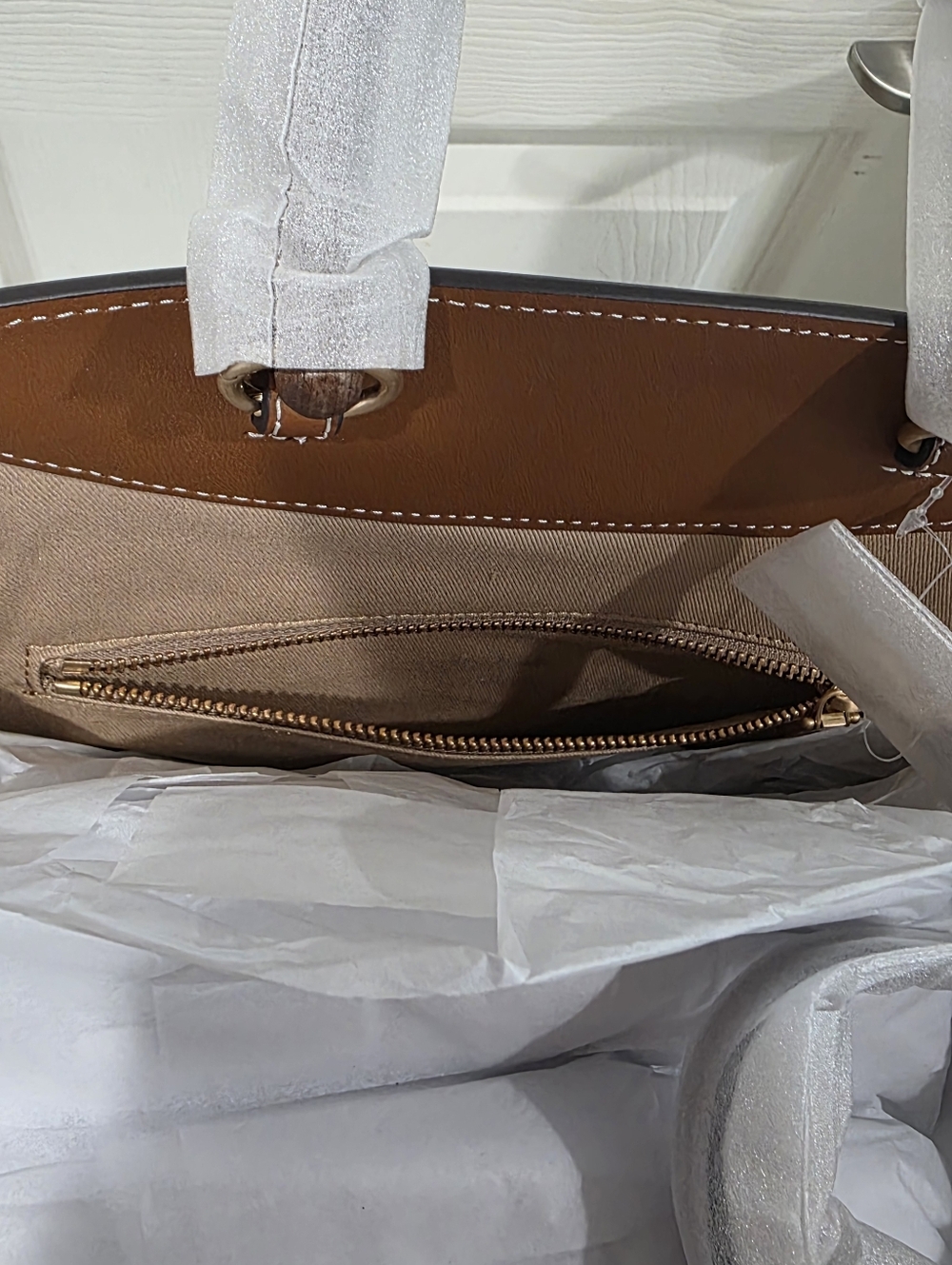 Cult Gaia Wanda Tote - Picture 7 of 7